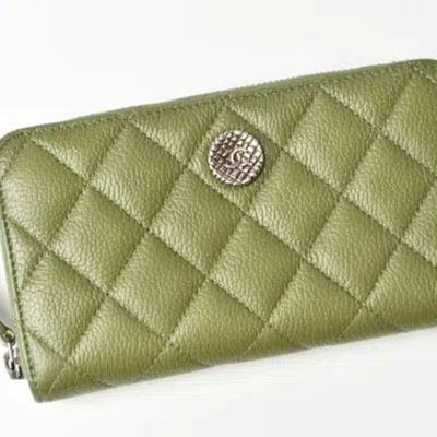 Pre-owned Chanel Moss Green Caviar Leather Long Wallet (bi-fold) ()