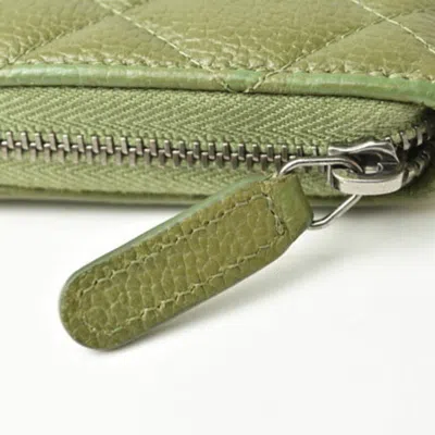 Pre-owned Chanel Moss Green Caviar Leather Long Wallet (bi-fold) ()