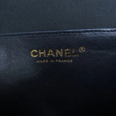 Pre-owned Chanel Navy Caviar Leather Shoulder Bag ()