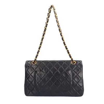 Pre-owned Chanel Navy Leather Shoulder Bag ()