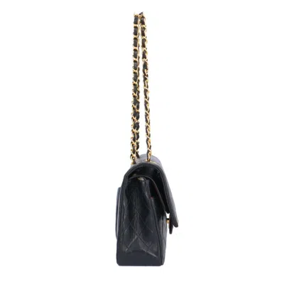 Pre-owned Chanel Navy Leather Shoulder Bag ()