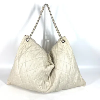 Pre-owned Chanel Red Color White Canvas Shoulder Bag () In Red Color, White