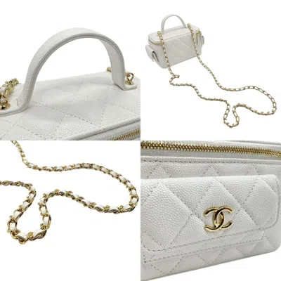 Pre-owned Chanel White Caviar Leather Shoulder Bag ()
