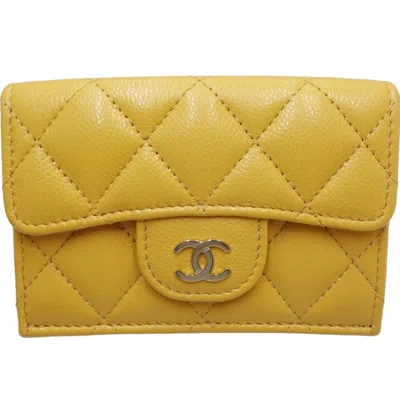 Pre-owned Chanel Yellow Caviar Leather Wallet (tri-fold) ()