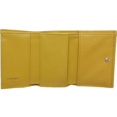 Pre-owned Chanel Yellow Caviar Leather Wallet (tri-fold) ()