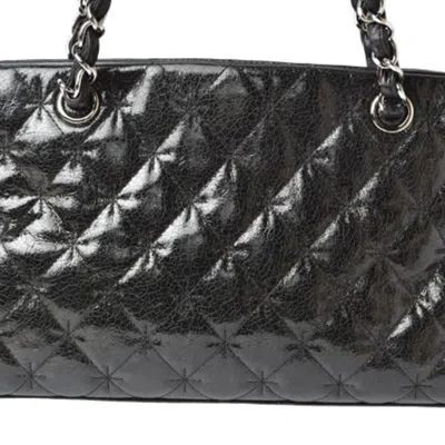 Pre-owned Chanel Black Patent Leather Tote Bag ()