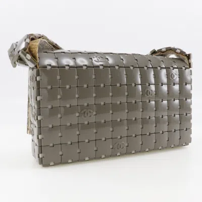 Pre-owned Chanel Gray Plastic Canvas Shoulder Bag ()
