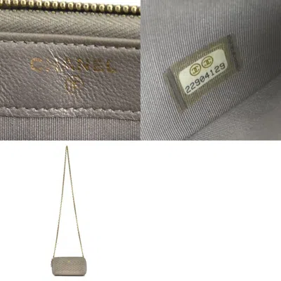 Pre-owned Chanel Gray Leather Pochette Shoulder Bag ()
