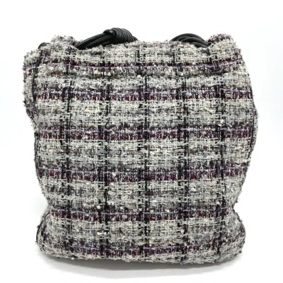 Pre-owned Chanel Gray Tweed Shoulder Bag ()