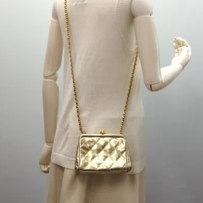 Pre-owned Chanel Metallic Gold Shoulder Bag ()