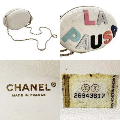 Pre-owned Chanel Multi-color Off-white Leather Shoulder Bag () In Multi-color, Off-white
