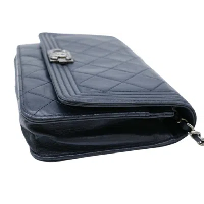 Pre-owned Chanel Navy Leather Chain/shoulder Wallet ()