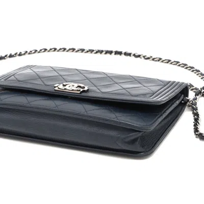 Pre-owned Chanel Navy Leather Chain/shoulder Wallet ()