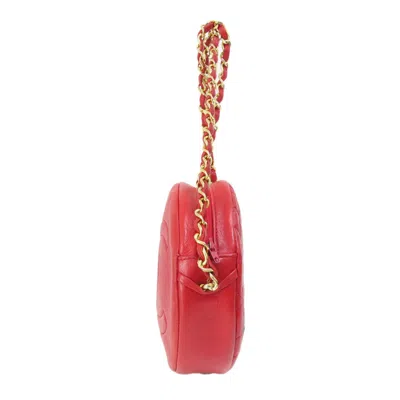 Pre-owned Chanel Red Color Leather Shoulder Bag ()