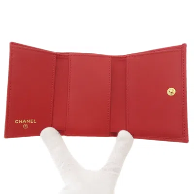Pre-owned Chanel Red Color Leather Wallet (bi-fold) ()