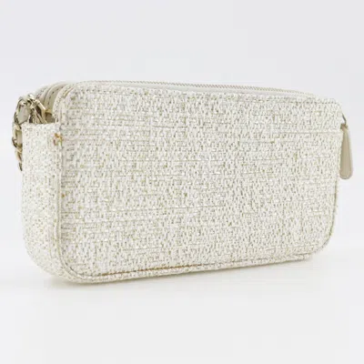 Pre-owned Chanel White Tweed Shoulder Bag ()