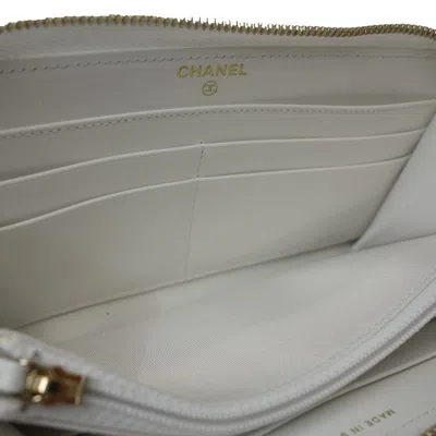 Pre-owned Chanel White Leather Wallet (bi-fold) ()