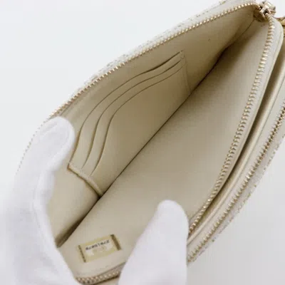 Pre-owned Chanel White Tweed Shoulder Bag ()