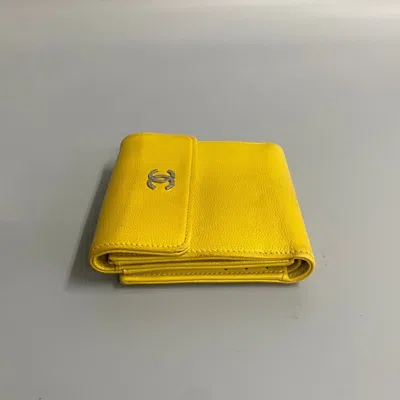 Pre-owned Chanel Yellow Caviar Leather Wallet (bi-fold) ()