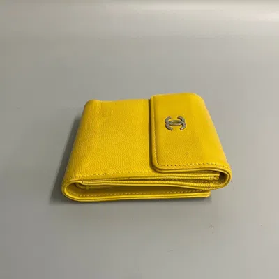 Pre-owned Chanel Yellow Caviar Leather Wallet (bi-fold) ()