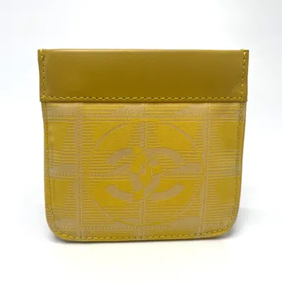 Pre-owned Chanel Yellow Leather Coin Purse/coin Case ()
