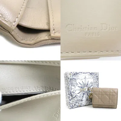 Pre-owned Dior Christian  Beige Leather Wallet (tri-fold) ()