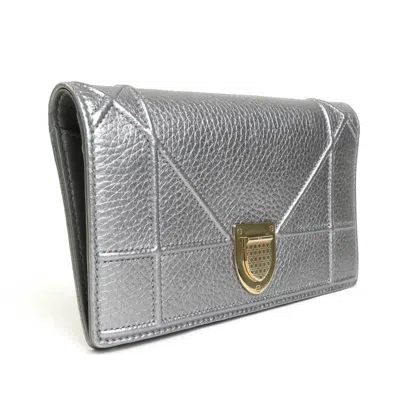 Pre-owned Dior Christian  Silver Leather Long Wallet (bi-fold) ()