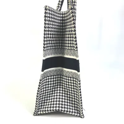 Pre-owned Dior Christian  White Cloth Tote Bag ()