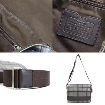 Pre-owned Coach Gray Pvc Shoulder Bag ()