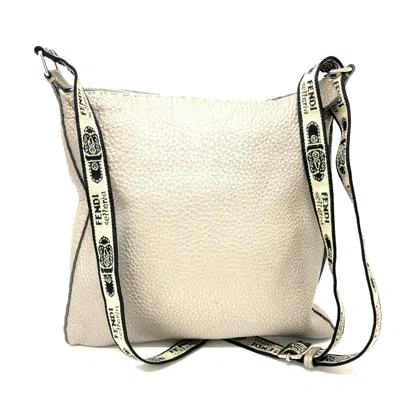 Pre-owned Fendi Beige Leather Shoulder Bag ()