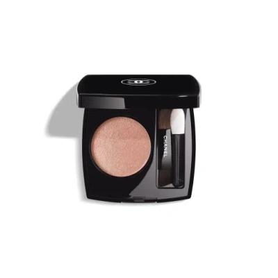 Chanel Ombre Essentielle Multi-use Longwearing Eyeshadow