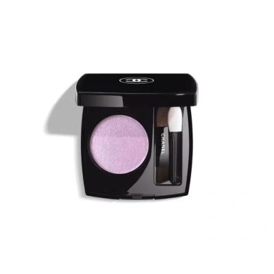 Chanel Ombre Essentielle Multi-use Longwearing Eyeshadow