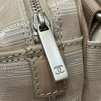 Pre-owned Chanel Beige Nylon Canvas Shoulder Bag ()