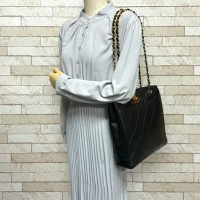 Pre-owned Chanel Black Leather Tote Bag ()