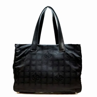 Pre-owned Chanel Black Nylon Shoulder Bag Tote Bag ()