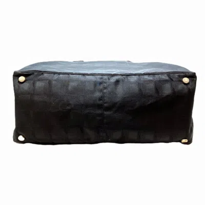 Pre-owned Chanel Black Nylon Shoulder Bag Tote Bag ()