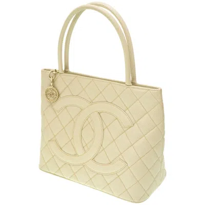Pre-owned Chanel Ivory Caviar Leather Tote Bag ()