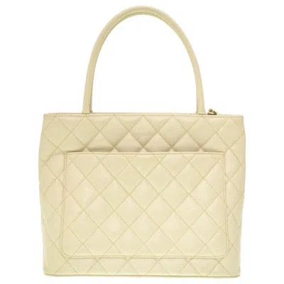 Pre-owned Chanel Ivory Caviar Leather Tote Bag ()
