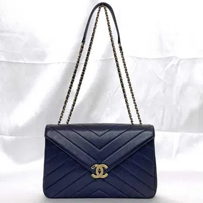 Pre-owned Chanel Navy Leather Shoulder Bag ()