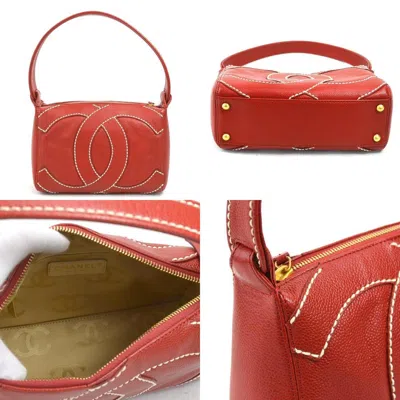 Pre-owned Chanel Off-white Red Color Leather Shoulder Bag () In Off-white, Red Color
