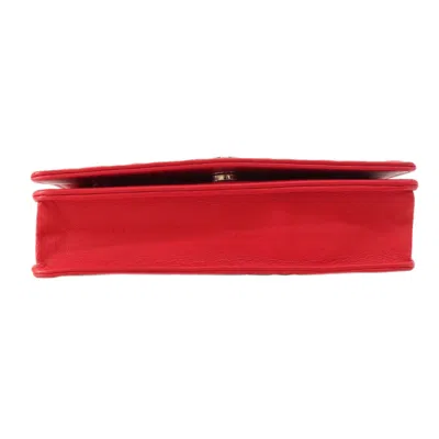 Pre-owned Chanel Red Color Leather Chain/shoulder Wallet ()