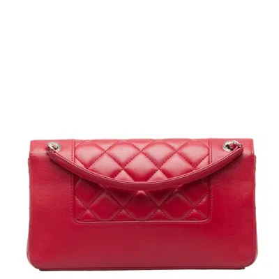 Pre-owned Chanel Red Color Leather Shoulder Bag ()