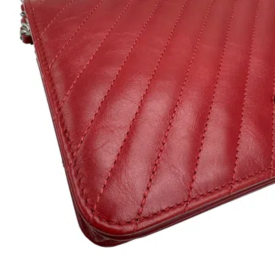 Pre-owned Chanel Red Color Leather Shoulder Bag ()