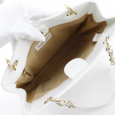 Pre-owned Chanel White Caviar Leather Shoulder Bag Tote Bag ()