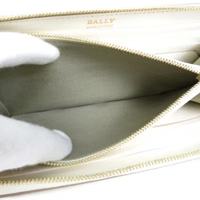 Pre-owned Bally Ivory Leather Long Wallet (bi-fold) ()