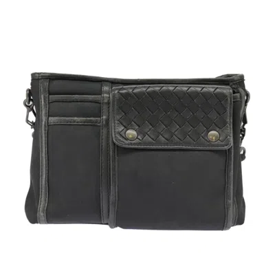 Pre-owned Bottega Veneta Intrecciato Black Canvas Shoulder Bag ()