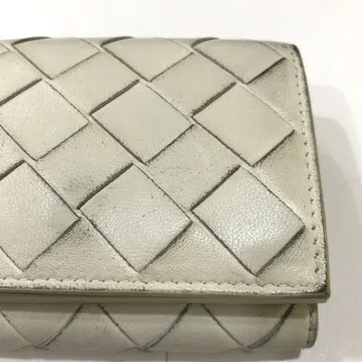 Pre-owned Bottega Veneta White Leather Wallet (tri-fold) ()