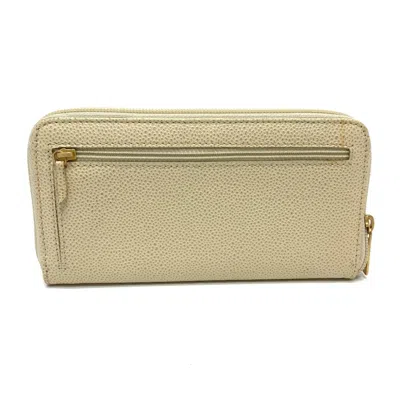 Pre-owned Chanel Beige Leather Long Wallet (bi-fold) ()