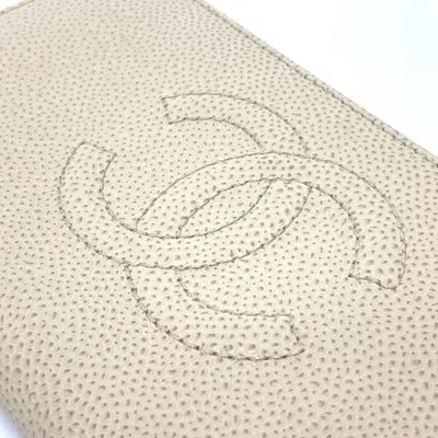 Pre-owned Chanel Beige Leather Long Wallet (bi-fold) ()