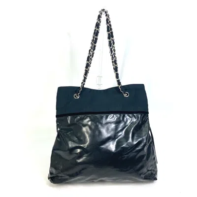 Pre-owned Chanel Black Patent Leather Tote Bag ()